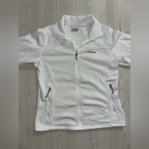Columbia Women's Classic White Fleece Jacket - Picture 2 of 9